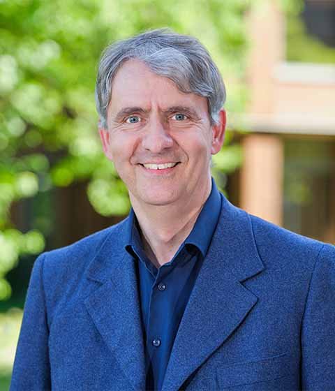 Dr. Thomas Steffen